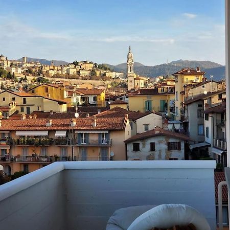 "La Me Ca" Intero Appartamento In Centro Con Vista Sui Colli Bergamo Kültér fotó